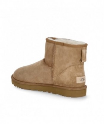 Stivaletti UGG in pelle scamosciata beige foderati in montone