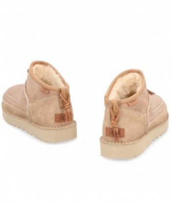 Stivaletti UGG in montone e camoscio, beige